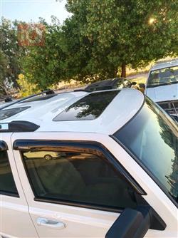 Jeep Commander